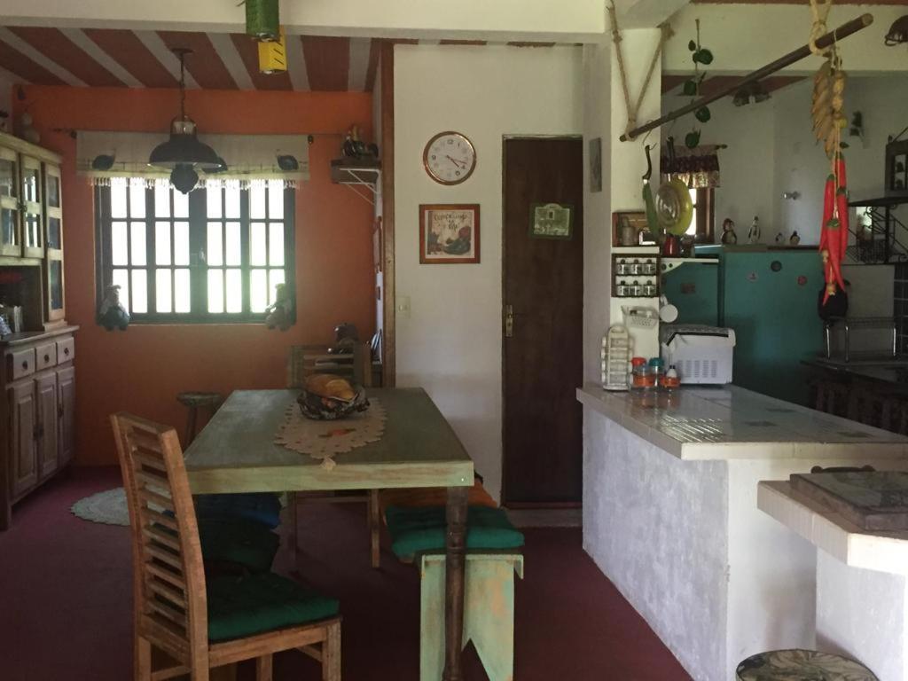 Confortavel Casa De Campo Em Condominio Fechado Águas de Lindóia エクステリア 写真