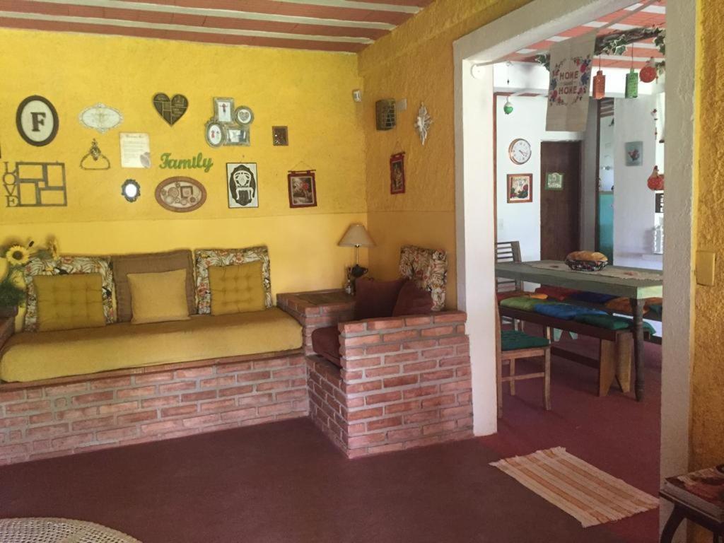 Confortavel Casa De Campo Em Condominio Fechado Águas de Lindóia エクステリア 写真